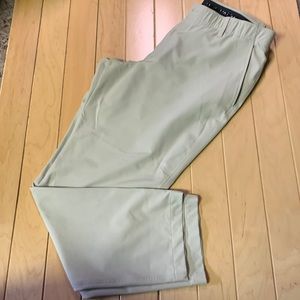 Men’s Under Armour golf pant. Beige, ISO CHILL pant. Expands in waist.